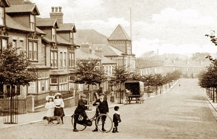 Framed Print : Lord Haddon Road, Ilkeston, early 1900s Framed Print : Lord Haddon Road, Ilkeston, early 1900s