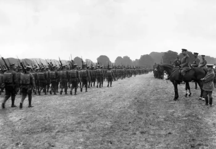 Framed Print : Lord Kitchener reviewing new army recruits, Basingstoke Framed Print : Lord Kitchener reviewing new army recruits, Basingstoke