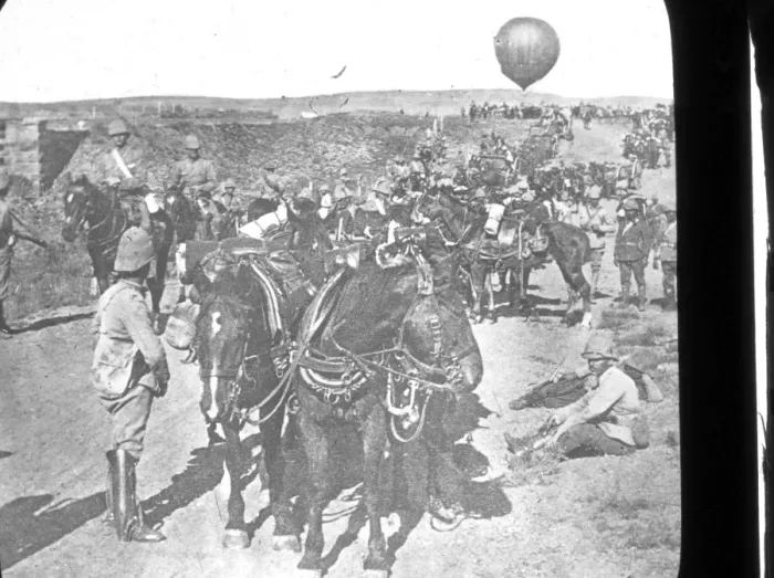 Framed Print : Lord Robertss Army advancing towards Johannesburg