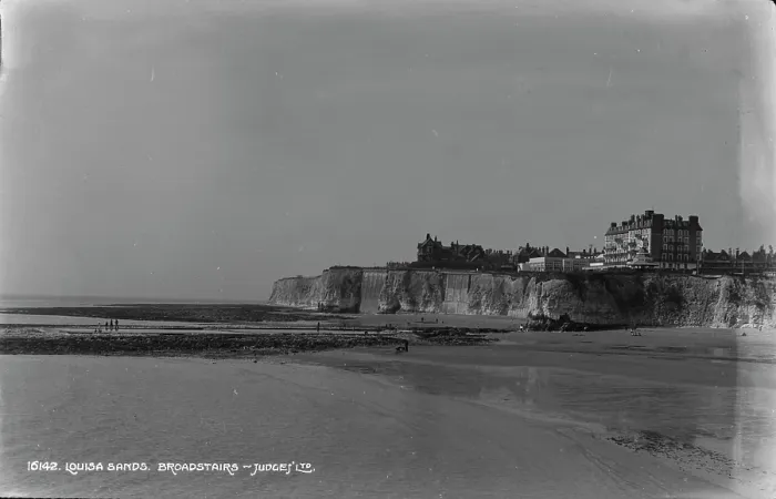 Framed Print : Louisa Sands, Broadstairs Framed Print : Louisa Sands, Broadstairs