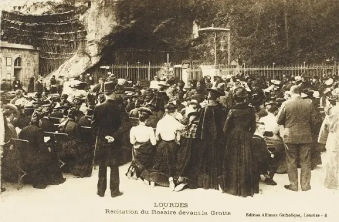 Framed Print : Lourdes - Recitation of the rosary at the Grotto Framed Print : Lourdes - Recitation of the rosary at the Grotto