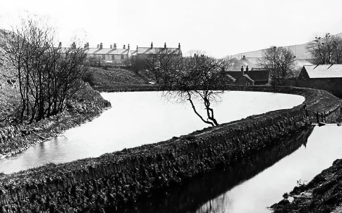 Framed Print : Loveclough Reservoir, early 1900s Framed Print : Loveclough Reservoir, early 1900s