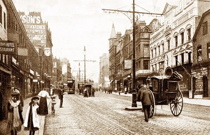 Framed Print : Lower Briggate, Leeds early 1900s Framed Print : Lower Briggate, Leeds early 1900s