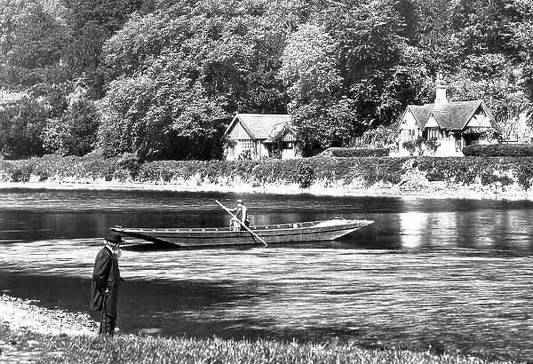 Lower ferry, River Thames, Clivedon
