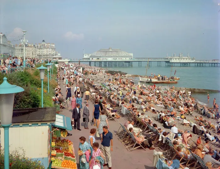 Framed Print : Lower promenade, Eastbourne Framed Print : Lower promenade, Eastbourne