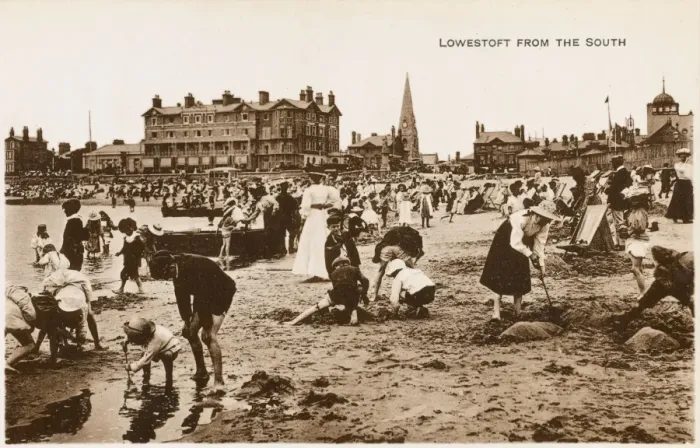 Framed Print : Lowestoft / South 1910 Framed Print : Lowestoft / South 1910