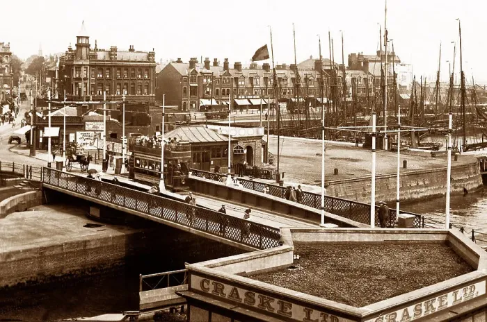 Framed Print : Lowestoft Swing Bridge early 1900s Framed Print : Lowestoft Swing Bridge early 1900s