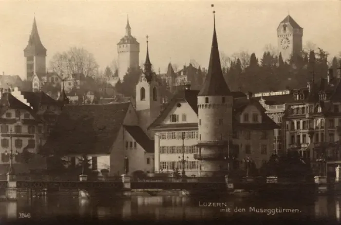 Framed Print : Lucerne - View with the Musegg Wall & Towers in rear Framed Print : Lucerne - View with the Musegg Wall & Towers in rear
