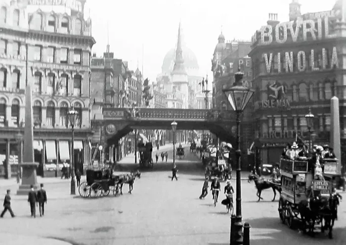 Framed Print : Ludgate Circus, London Framed Print : Ludgate Circus, London