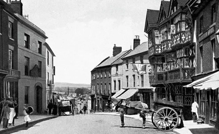 Framed Print : Ludlow The Bull Ring early 1900s Framed Print : Ludlow The Bull Ring early 1900s