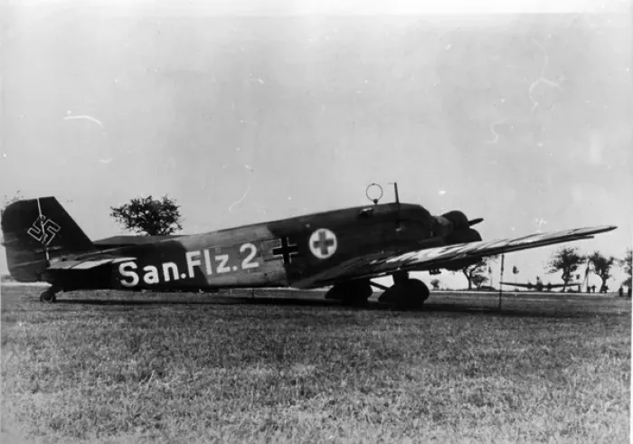 Framed Print : A Luftwaffe Junkers Ju52 / 3m Framed Print : A Luftwaffe Junkers Ju52 / 3m
