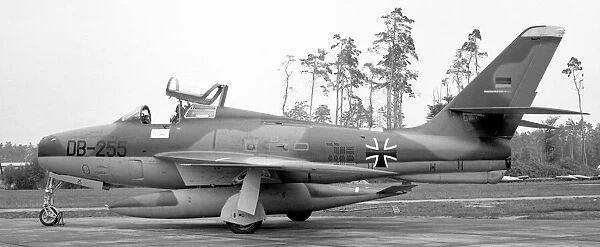 Luftwaffe - Republic F-84F Thunderstreak DB-255