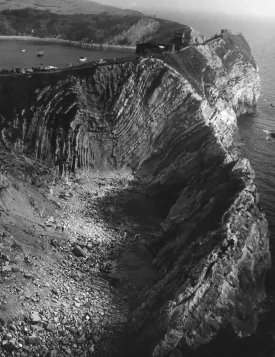 Framed Print : Lulworth Cove Strata Framed Print : Lulworth Cove Strata