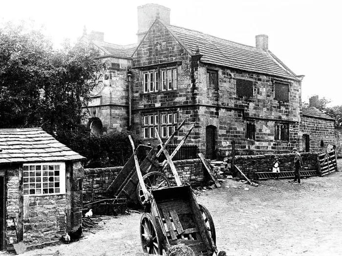 Framed Print : Lumb Hall, Drighlington early 1900's Framed Print : Lumb Hall, Drighlington early 1900's