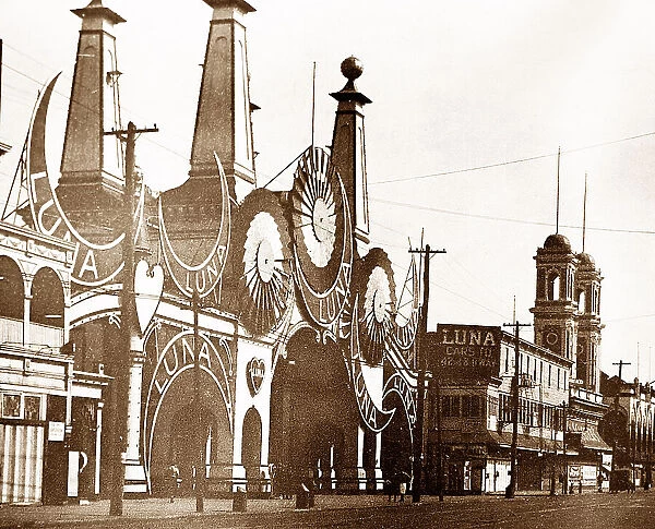 Luna Park, Coney Island, New York, early 1900s