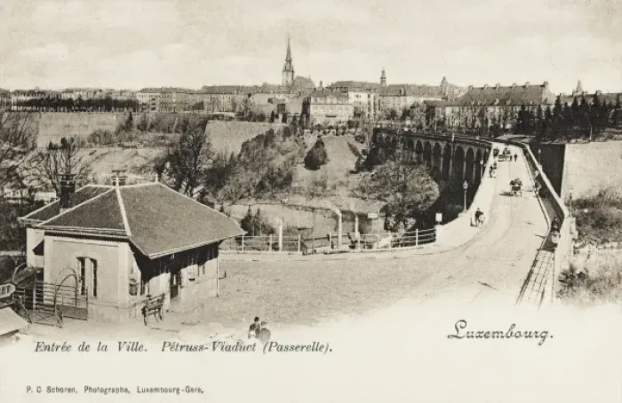 Framed Print : Luxembourg - Passarelle Viaduct and Town entrance Framed Print : Luxembourg - Passarelle Viaduct and Town entrance