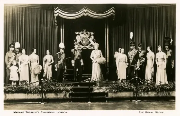 Framed Print : Madame Tussauds waxwork museum