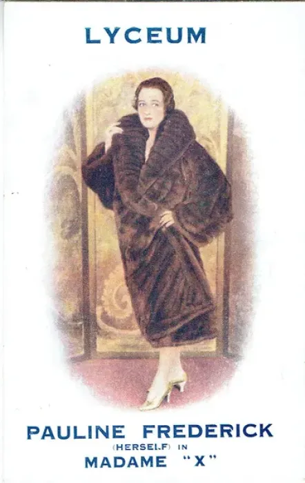 Framed Print : Madame X adapted by John Raphael Framed Print : Madame X adapted by John Raphael