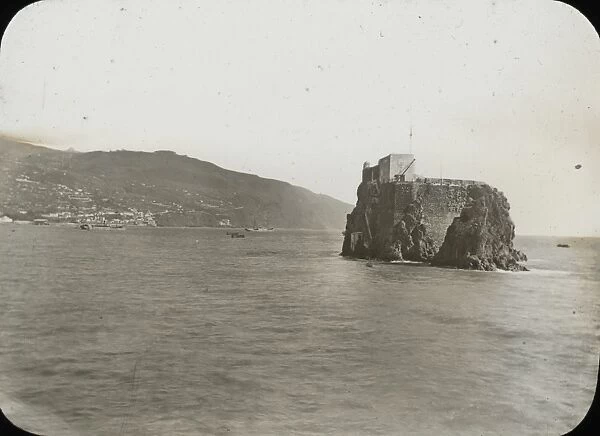 Madeira, The Loo Rock