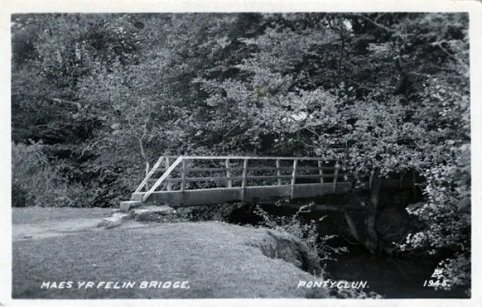 Framed Print : Maes-yr-Felin Bridge, Pontyclun, Monmouthshire Framed Print : Maes-yr-Felin Bridge, Pontyclun, Monmouthshire