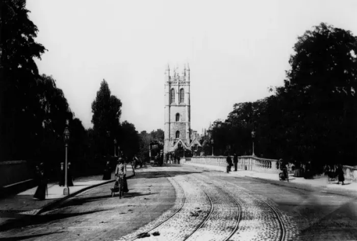 Framed Print : Magdalen Bridge and Tower, Oxford Framed Print : Magdalen Bridge and Tower, Oxford
