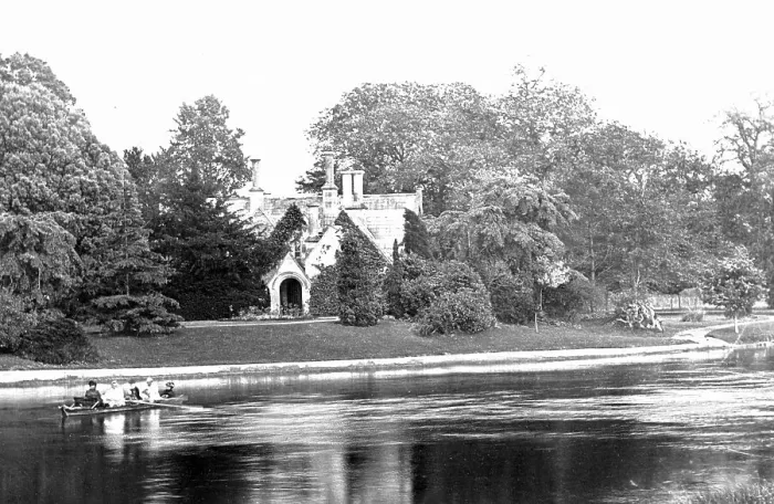 Framed Print : Magna Carta Island, River Thames Framed Print : Magna Carta Island, River Thames