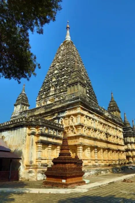 Framed Print : Mahabodhi Pagoda in Old Bagan, Bagan, Myanmar Framed Print : Mahabodhi Pagoda in Old Bagan, Bagan, Myanmar