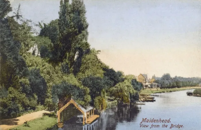 Framed Print : Maidenhead, Berkshire - View from the Bridge Framed Print : Maidenhead, Berkshire - View from the Bridge