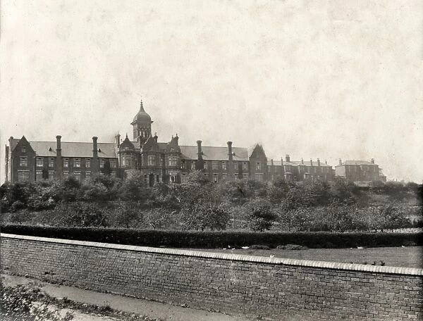 Main building, Wigmore Schools, West Midlands