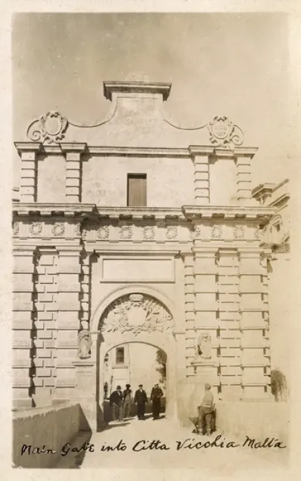 Framed Print : The Main Gate into Mdina, Malta Framed Print : The Main Gate into Mdina, Malta