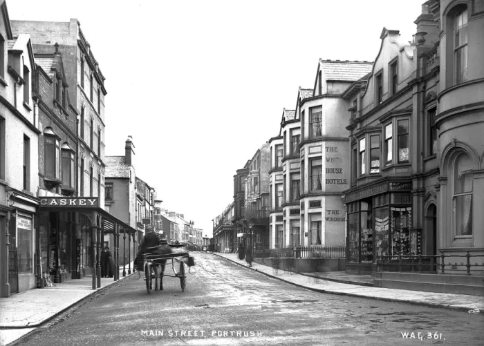 Framed Print : Main Street, Portrush Framed Print : Main Street, Portrush