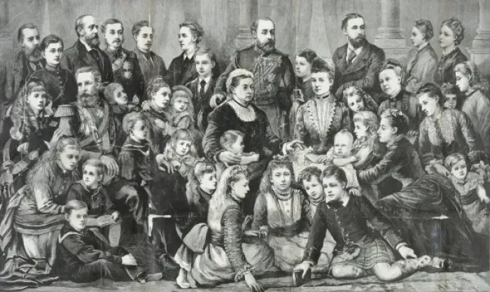 Framed Print : Her majesty Queen Victoria and the members of the royal fami Framed Print : Her majesty Queen Victoria and the members of the royal fami