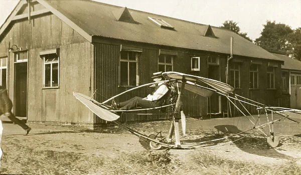 Major Baden-Powell in his Scout monoplane (The Midge) du?