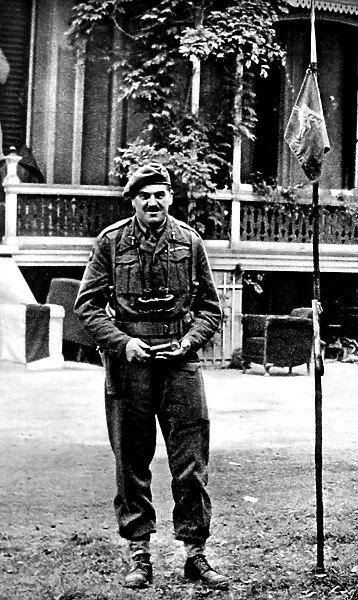 Major-General R. E. Urquhart in Arnhem; Second World War, 194
