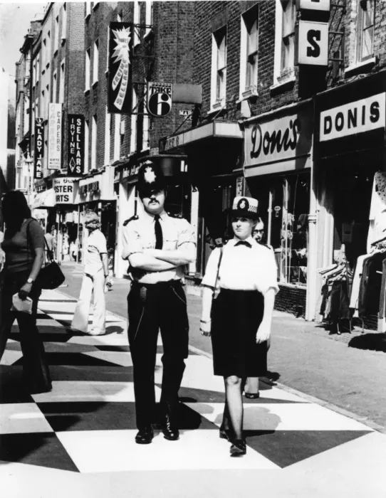 Framed Print : Male and female police officers on duty in London Framed Print : Male and female police officers on duty in London