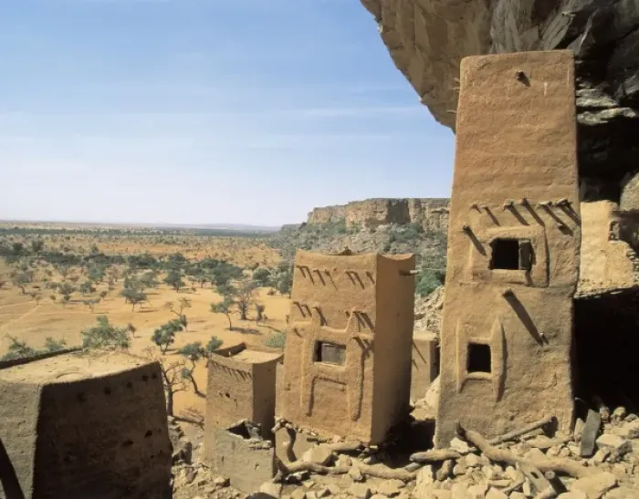 Framed Print : MALI. MOPTI. Teli. Cliffs of Bandiagara Framed Print : MALI. MOPTI. Teli. Cliffs of Bandiagara