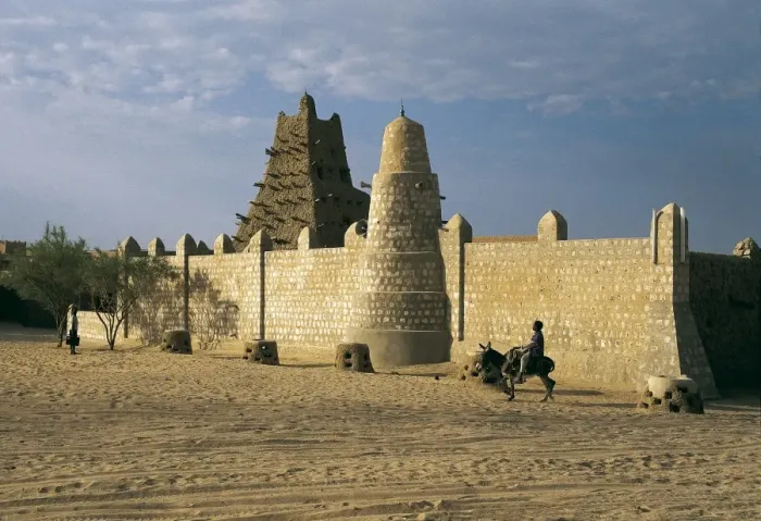 Framed Print : MALI. TIMBUKTU. Tombouctou. Djinguereber Mosque Framed Print : MALI. TIMBUKTU. Tombouctou. Djinguereber Mosque