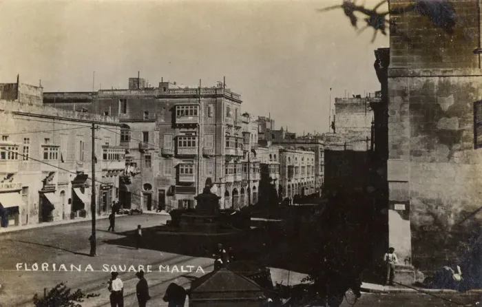 Framed Print : Malta - Piazza Pont Anna Floriana - WWI era Framed Print : Malta - Piazza Pont Anna Floriana - WWI era