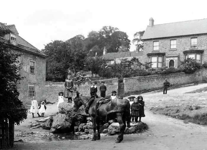 Framed Print : Maltby The Well early 1900s Framed Print : Maltby The Well early 1900s