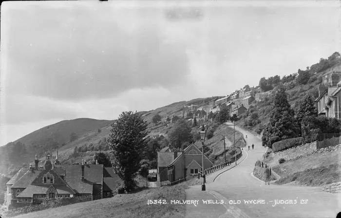 Framed Print : Malvern Wells, Old Wyche Framed Print : Malvern Wells, Old Wyche