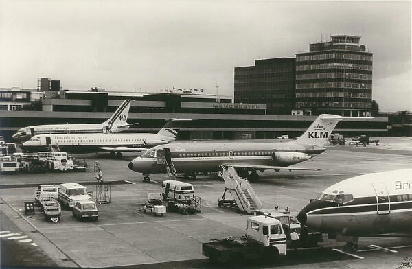 Manchester Airport, Spring 1978