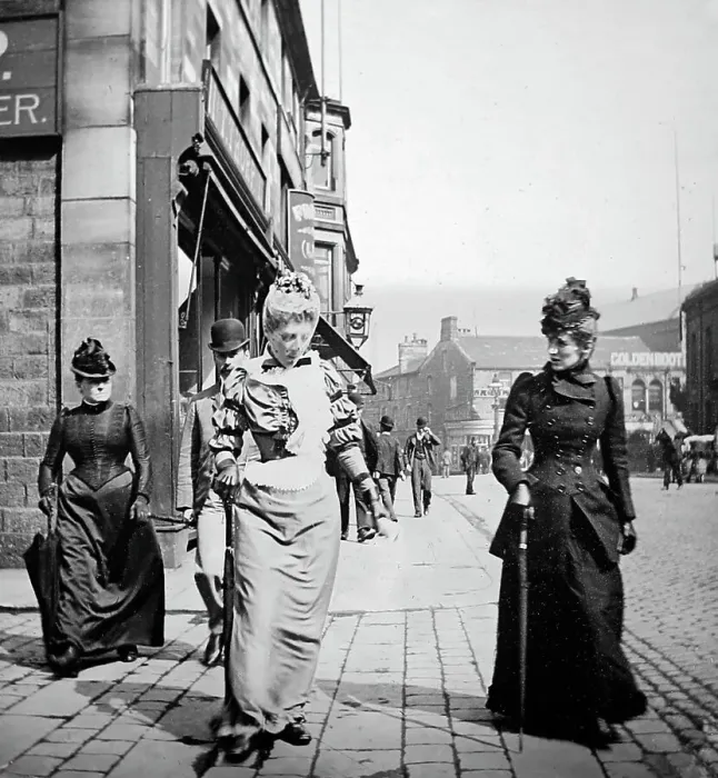 Framed Print : Manchester Road, Burnley, Victorian period Framed Print : Manchester Road, Burnley, Victorian period