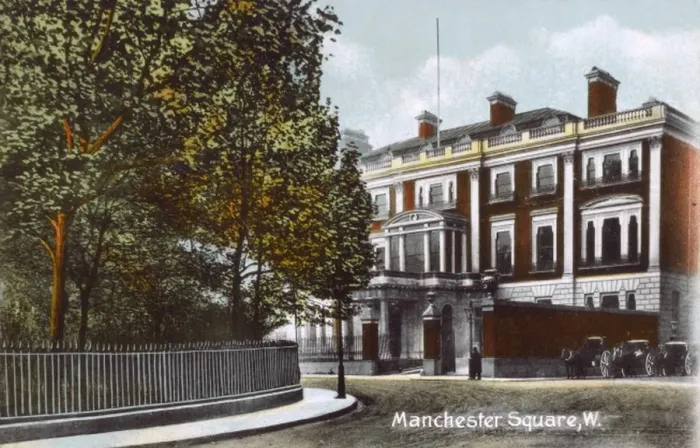 Framed Print : Manchester Square, London - Wallace Collection Framed Print : Manchester Square, London - Wallace Collection