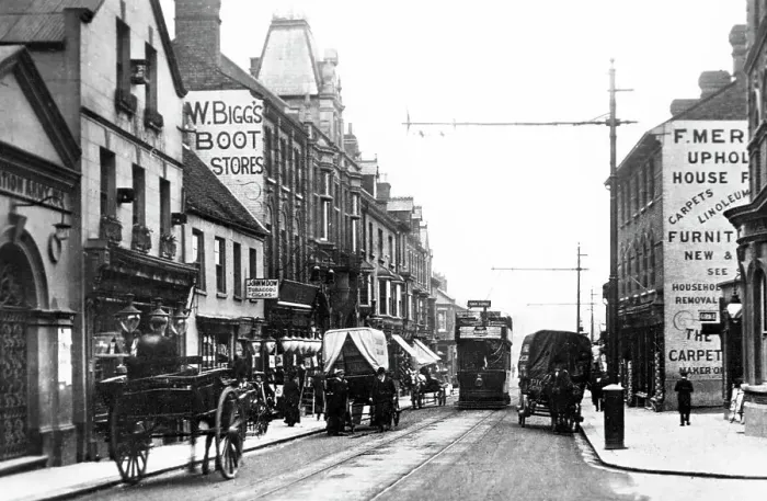 Framed Print : Manchester Street, Luton early 1900's Framed Print : Manchester Street, Luton early 1900's