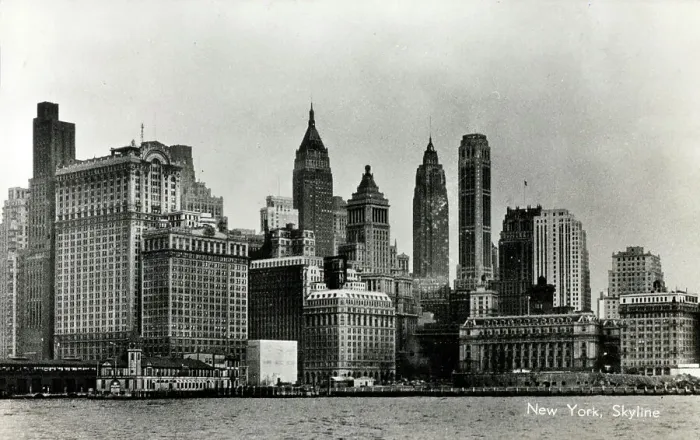 Framed Print : The Manhattan Skyline, New York City, NY, USA Framed Print : The Manhattan Skyline, New York City, NY, USA