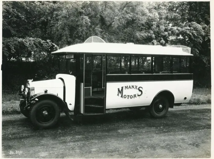 Framed Print : Manx Motors bus Framed Print : Manx Motors bus