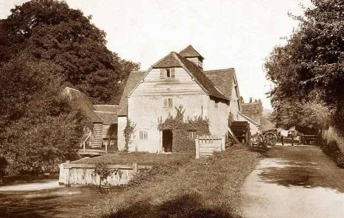 Framed Print : Mapledurham Mill early 1900s Framed Print : Mapledurham Mill early 1900s