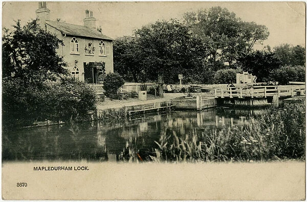 Mapledurham Lock, Berkshire