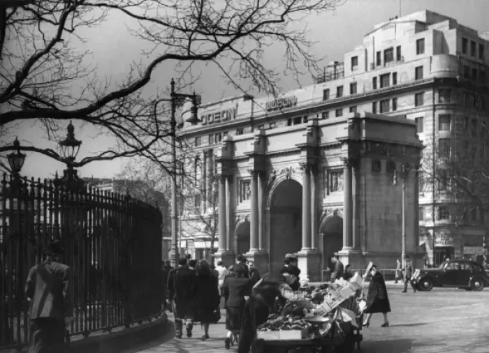 Framed Print : Marble Arch 1940S Framed Print : Marble Arch 1940S