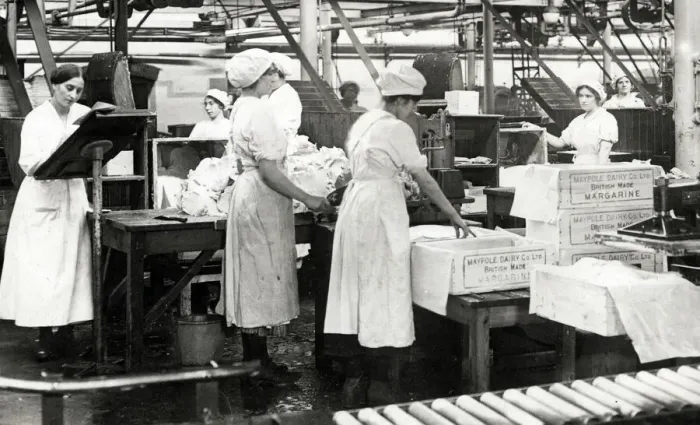 Framed Print : Margarine factory fighting food shortage, WW1 Framed Print : Margarine factory fighting food shortage, WW1